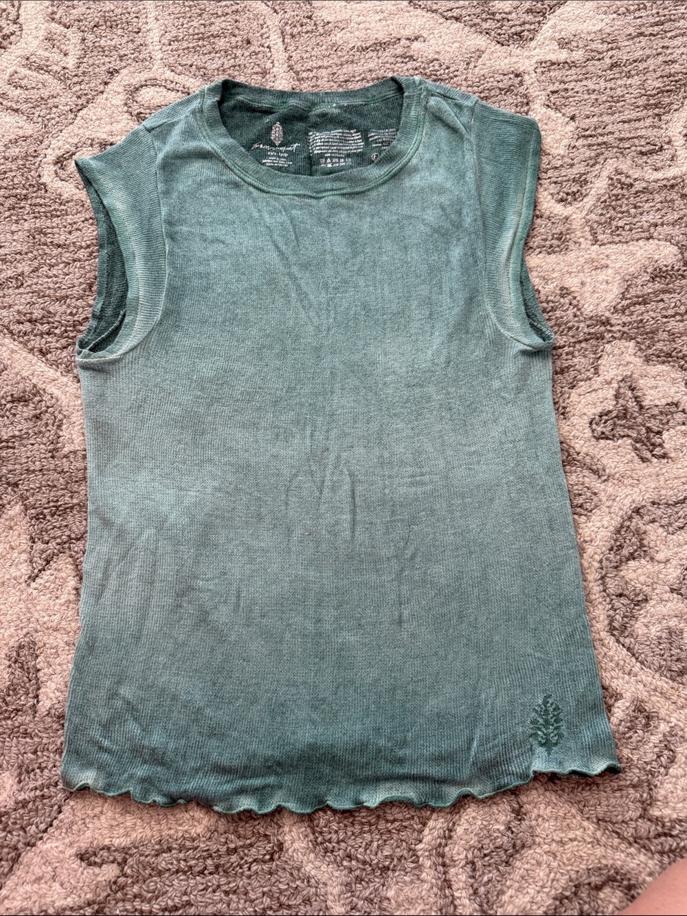 FP Free Movement/Free People 3 pieces: Coral & Green tops, Navy Cropped Tank Top - Picture 3 of 13